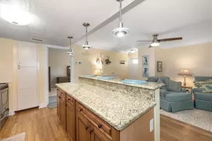 200 Palm Dr, Naples, FL 34112 - Photo 9