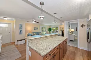 200 Palm Dr, Naples, FL 34112 - Photo 7