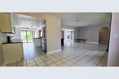 1031 Averly St, Fort Myers, FL 33919 - Photo 7