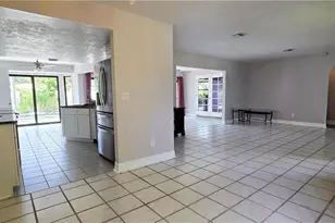 1031 Averly St, Fort Myers, FL 33919 - Photo 7