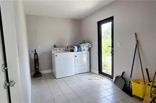 1031 Averly St, Fort Myers, FL 33919 - Photo 23