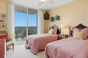 425 Cove Tower Dr, Naples, FL 34110 - Photo 29