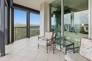 425 Cove Tower Dr, Naples, FL 34110 - Photo 25