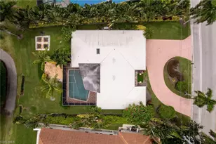 520 Harbour Dr, Naples, FL 34103 - Photo 7