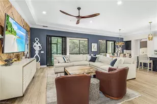2488 Breakwater Wy, Naples, FL 34112 - Photo 3