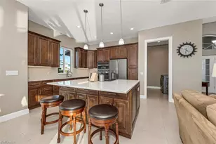 3254 Lakeview Dr, Naples, FL 34112 - Photo 7