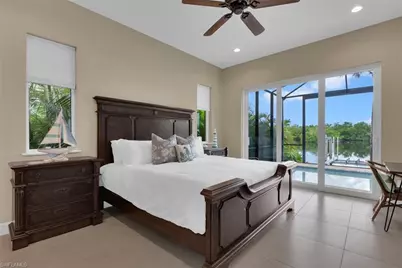 3254 Lakeview Dr, Naples, FL 34112 - Photo 11