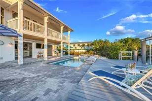 2736 Gulfview Dr, Naples, FL 34112 - Photo 3