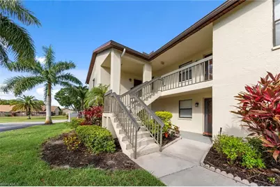 9265 Lake Park Dr #201, Fort Myers, FL 33919 - Photo 1