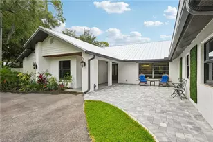4980 Tamarind Ridge Dr, Naples, FL 34119 - Photo 5