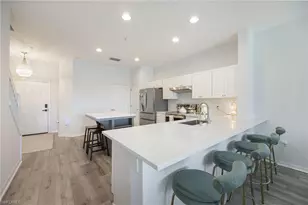 1058 Albany Ct, Naples, FL 34105 - Photo 5