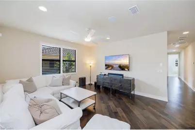 3335 Pacific Dr, Naples, FL 34119 - Photo 31