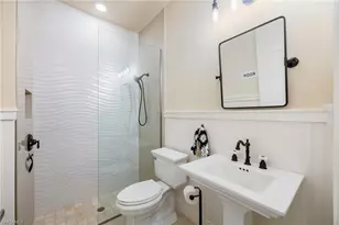 3335 Pacific Dr, Naples, FL 34119 - Photo 35