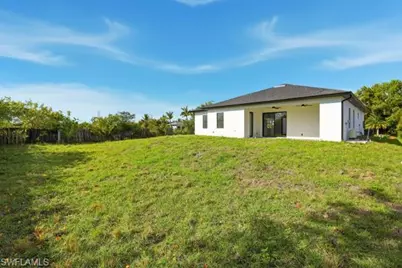4221 22nd St SW, Lehigh Acres, FL 33976 - Photo 31