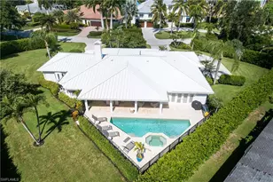 420 Palm Cir E, Naples, FL 34102 - Photo 17