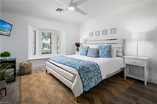 420 Palm Cir E, Naples, FL 34102 - Photo 21