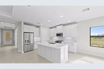 11544 Verandah Palm Ct, Fort Myers, FL 33905 - Photo 5