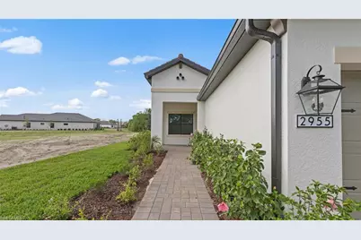 11544 Verandah Palm Ct, Fort Myers, FL 33905 - Photo 3