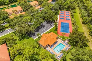 305 Robin Hood Cir, Naples, FL 34104 - Photo 25
