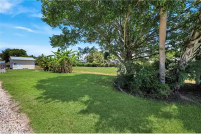675 Pompano Dr, Naples, FL 34110 - Photo 29