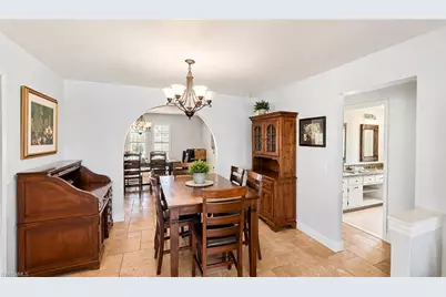 1089 Nottingham Dr, Naples, FL 34109 - Photo 11