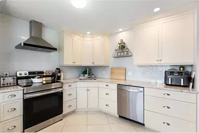 249 Memory Ln #4, Naples, FL 34112 - Photo 11