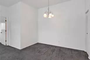 17420 Birchwood Ln, Fort Myers, FL 33908 - Photo 9