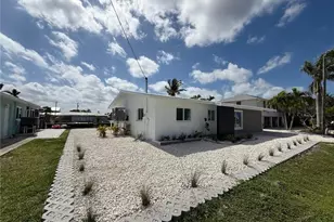 2823 Janet St, Matlacha, FL 33993 - Photo 3