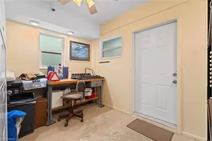 3721 White Blvd, Naples, FL 34117 - Photo 21