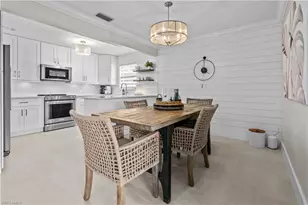 260 Lanchester Ct, Naples, FL 34112 - Photo 3