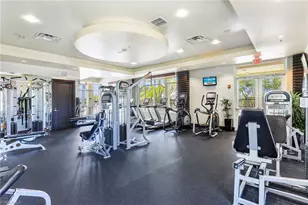 9115 Strada Pl, Naples, FL 34108 - Photo 31