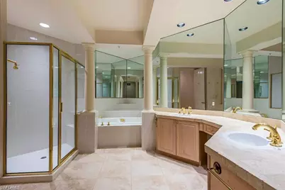 157 Colonade Cir #1002, Naples, FL 34103 - Photo 7