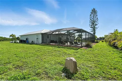 324 NW 24th Ter, Cape Coral, FL 33993 - Photo 25
