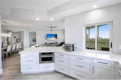 400 Flagship Dr #802, Naples, FL 34108 - Photo 11