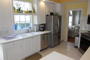 4456 Prescott Ln, Naples, FL 34119 - Photo 7