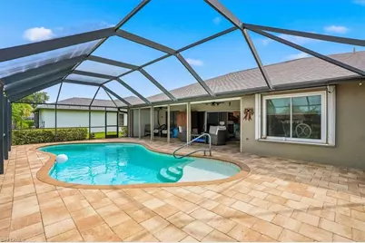 24916 Carnoustie Ct, Bonita Springs, FL 34135 - Photo 29