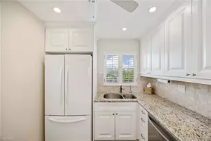 45 High Point Cir S, Naples, FL 34103 - Photo 9