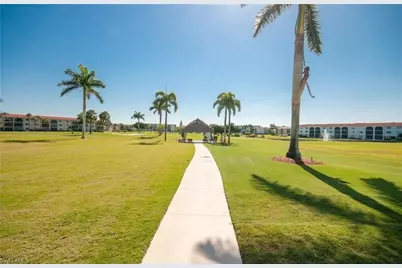 5 High Point Cir W #206, Naples, FL 34103 - Photo 31