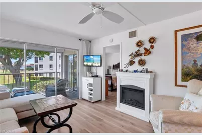 5 High Point Cir W #206, Naples, FL 34103 - Photo 7