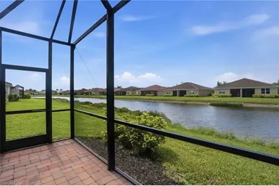 2062 Tamarron Ln, Naples, FL 34120 - Photo 19