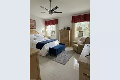 562 Laguna Royale Blvd #604, Naples, FL 34119 - Photo 11
