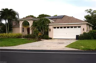 1145 Moon Lake Dr, Naples, FL 34104 - Photo 1