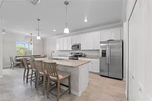 2392 Fallglo St, Naples, FL 34120 - Photo 3