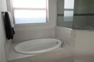 16382 Barclay Ct, Naples, FL 34110 - Photo 3