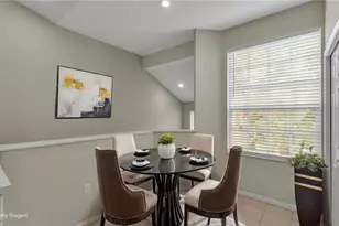 386 Enclave Dr, Lakeland, FL 33803 - Photo 3
