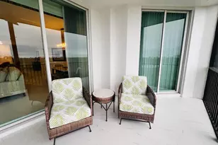 425 Cove Tower Dr, Naples, FL 34110 - Photo 17