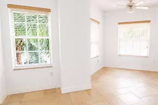 410 Bayfront Pl, Naples, FL 34102 - Photo 7