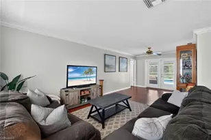 2333 Dover Ave, Fort Myers, FL 33907 - Photo 7