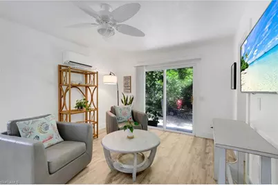 27292 East Dr, Bonita Springs, FL 34135 - Photo 21