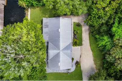 27292 East Dr, Bonita Springs, FL 34135 - Photo 37